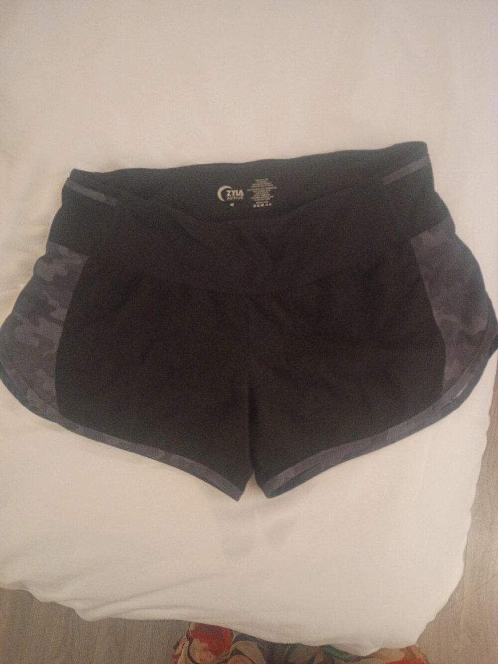 Activewear shorts